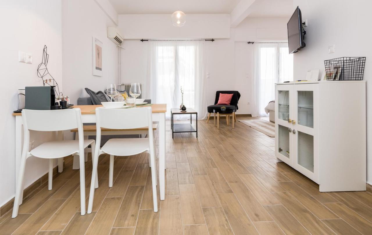 Wide Comfy Studio Apartment Centrally Located In Thissio Atenas Exterior foto