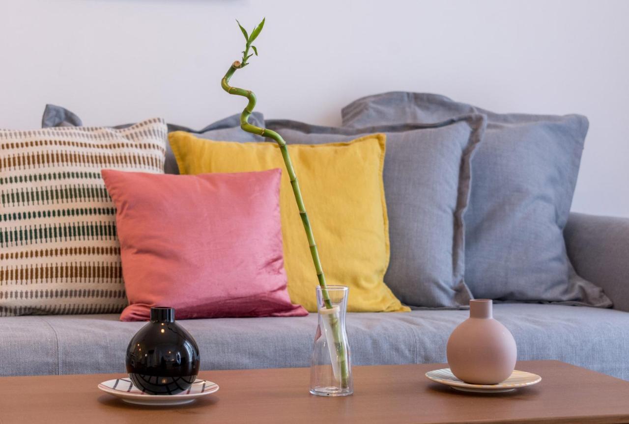 Wide Comfy Studio Apartment Centrally Located In Thissio Atenas Exterior foto